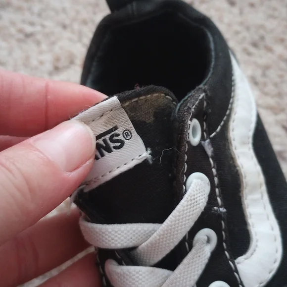 Old Skool Vans Toddlers Shoes - Picture 7 of 10